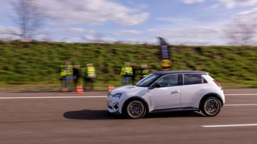 Los coches nuevos tendrán nuevas formas de salvar vidas en 2027, así hemos comprobado como será