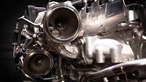 The inner workings of the Hurricane inline-six