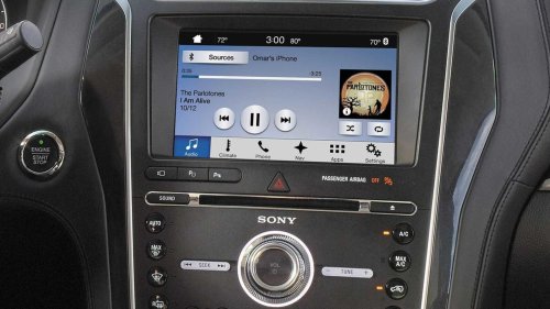 Ford, Ford Explorer, Ford's Explorer Sport is the best of both worlds with three rows and two turbos