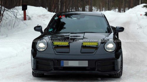 Second-generation Porsche 911 Dakar spied for the very first time