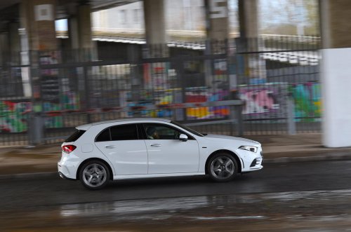 El Mercedes Clase A hatchback incorporará propulsión eléctrica en 2028