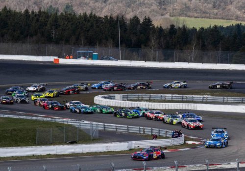 Max Verstappen es excluido en Nürburgring por los comisarios