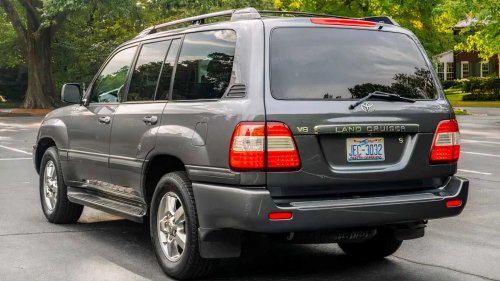 The Japanese SUV from the 2000s that you buy and keep for life