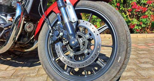 The cruiser that delivers big-road presence without big costs