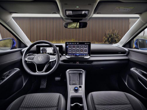 Probamos el Volkswagen T-Roc 2026 R-Line: lujo y eficiencia en un SUV compacto