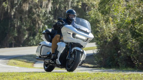 2026 Harley-Davidson Road Glide Limited is a comfortable and beautiful reminder that the American dream is dead