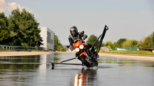 Ocho millones de automóviles sin ABS en España, así se salvarían 158 vidas al año