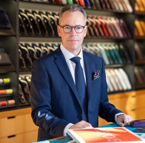 Rolls-Royce, Se puede decir más alto, pero no más claro: "Nuestros clientes (Rolls-Royce) prefieren el V12"