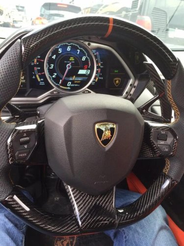 2014 Lamborghini Aventador
