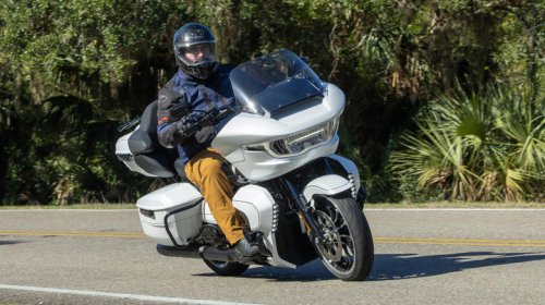 2026 Harley-Davidson Road Glide Limited is a comfortable and beautiful reminder that the American dream is dead