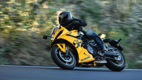 The middleweight sports bike with Honda-level reliability and Yamaha performance