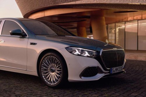 2027 Mercedes-Maybach S-Class keeps the V12 alive