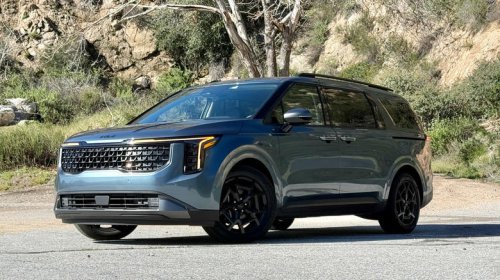 Kia's 2026 Carnival hybrid will change your mind on minivans
