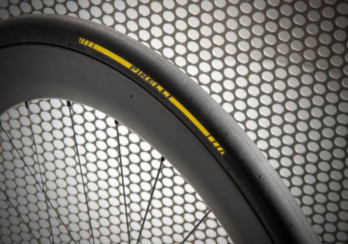 Pirelli boasts new aerodynamic trick with its new P-Zero SL-R race tyre