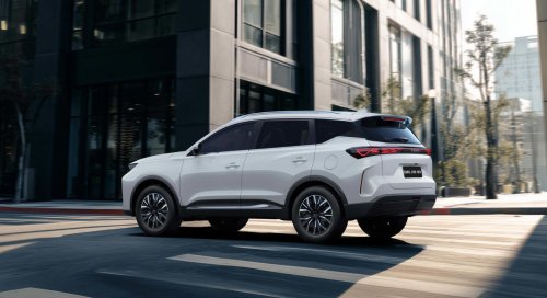 Ofensiva de Ebro: el S700 HEV llega para disputar el liderazgo en los SUV híbridos
