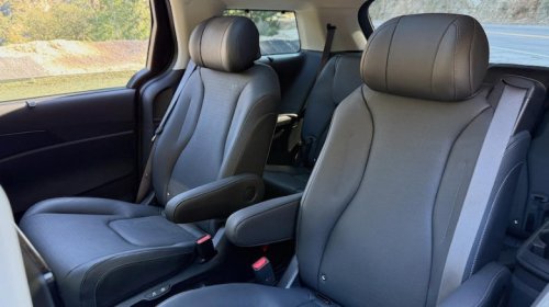 Kia's 2026 Carnival hybrid will change your mind on minivans