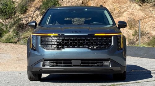 Kia's 2026 Carnival hybrid will change your mind on minivans