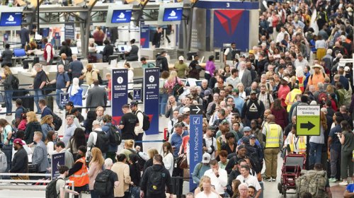 Delta tells Congress to get bent, suspends perks amid partial government shutdown
