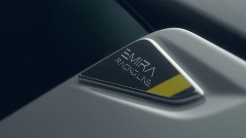 Geely no olvida el alma de Lotus y el Emira se vuelve más ligero, tanto el V6 como el turbo recuperan algo de la filosofía Chapman