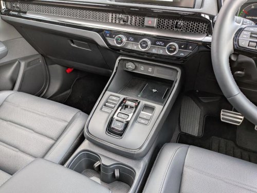 ホンダ「CR-V」の販売が4,000台に迫る勢い!どんな人が買っている?