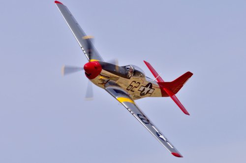 10 aviones de combate salvajes de la Segunda Guerra Mundial tuneados para carreras aéreas extremas