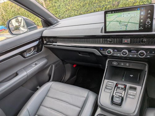 ホンダ「CR-V」の販売が4,000台に迫る勢い!どんな人が買っている?