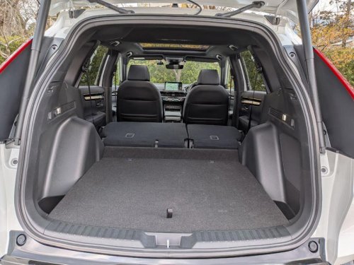 ホンダ「CR-V」の販売が4,000台に迫る勢い!どんな人が買っている?
