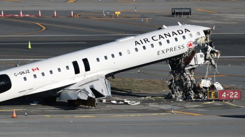 LaGuardia's runway warning system didn't activate before fatal crash because the firetruck didn't have a transponder