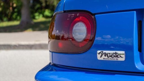 Mazda promises the next Miata will weigh less than one (metric) ton