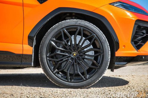 Conducir el Lamborghini Urus SE ha sido la experiencia más surrealista, una inesperada contradicción con 800 CV