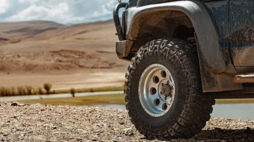 All-terrain vs mud-terrain vs rugged-terrain tires: What's the difference?