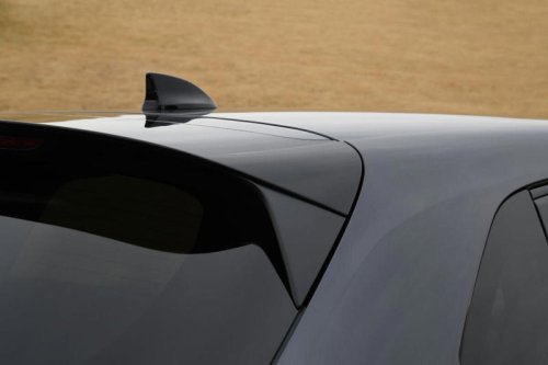 ホンダが「ZR-V」の改良モデルを発売! 純エンジン車を廃止する理由は?