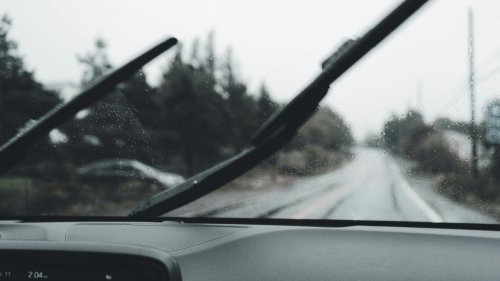 20 annoying things people hate about their cars
