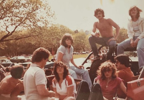 Photos of the '70s experience through cars and culture