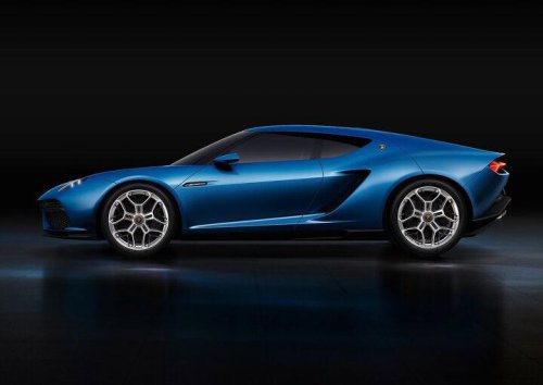 Lamborghini is ready for a comfy fast GT car again