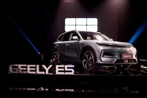 Geely | Geely Auto aterriza en España con el Starray EM-i y el E5: estos son sus precios