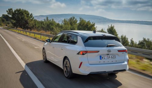 Conducimos el Opel Astra 2026: ¿ha cambiado mucho el popular compacto alemán?