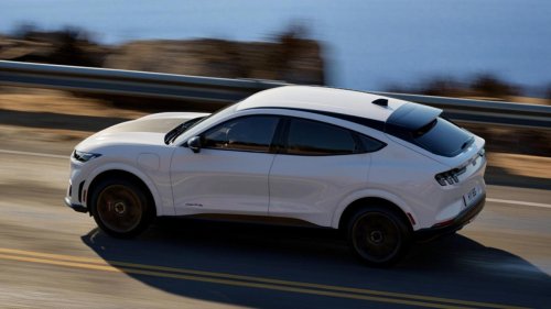 Ford, Tesla, 
