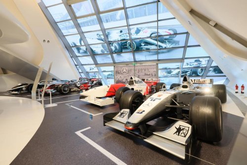 Mercedes-Benz, El museo de Mercedes-Benz en Stuttgart llega a Zaragoza