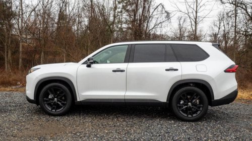 Toyota's 2026 Grand Highlander Hybrid trades excitement for fuel economy and space