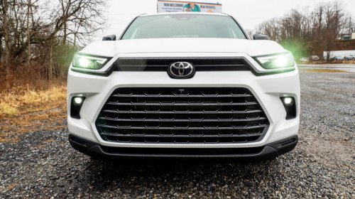Toyota's 2026 Grand Highlander Hybrid trades excitement for fuel economy and space