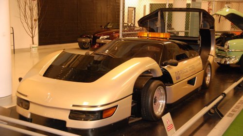 10 wildest ’80s supercars that pushed the limits of speed and style