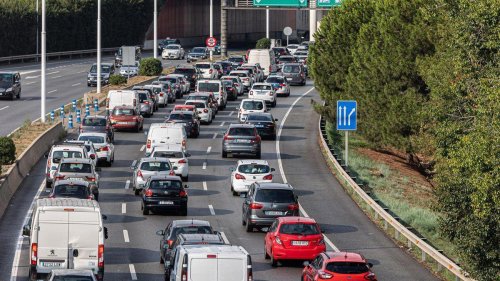 Esta herramienta de la DGT te salvará de atascos y multas esta Semana Santa