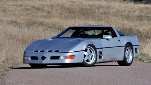 10 wildest ’80s supercars that pushed the limits of speed and style