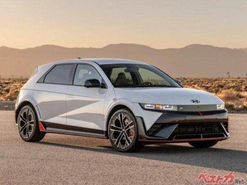コルベットがフェラーリを意識してるのは、まあ納得。でも新型ポルシェボクスターはヒョンデを参考にしてるってマジ?