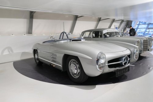 El museo de Mercedes-Benz en Stuttgart llega a Zaragoza