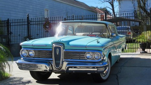 20 iconic cars that failed spectacularly