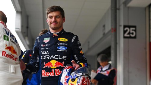 Ferrari, Mercedes, Red Bull al fin tiene dos coches, pero un problema aún peor: más cerca de Sainz y la zona media que de luchar contra Ferrari o Mercedes