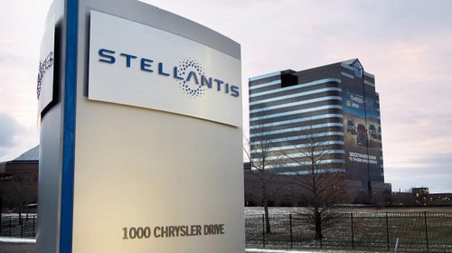 Ford, Stellantis, Ford and Stellantis sue the same dealer over $18 million dispute