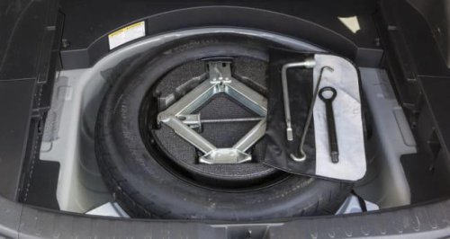 How to Change a Car Tire